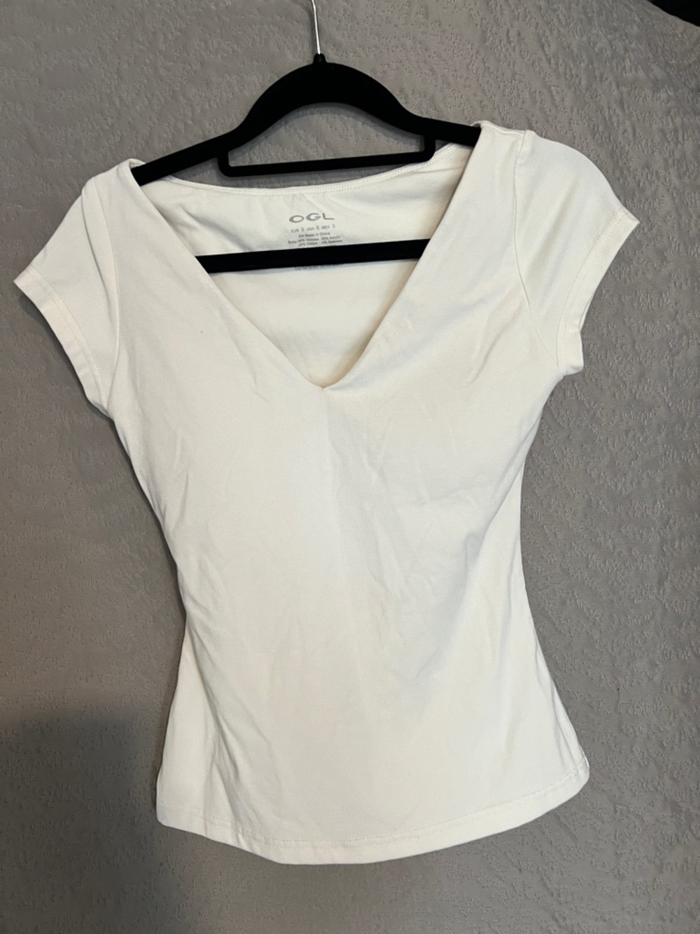 OGL White V-Neck Cap Sleeve Women's Top With Built In Bra Size S